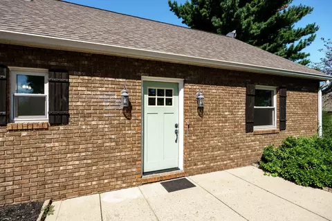 Exterior - 4960 E County Line Rd, Springfield, OH 45502 photo 6 of 17