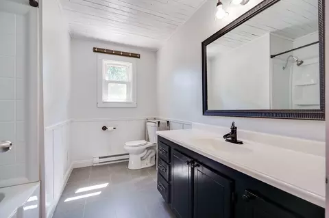 Bath - 4960 E County Line Rd, Springfield, OH 45502 photo 1 of 5