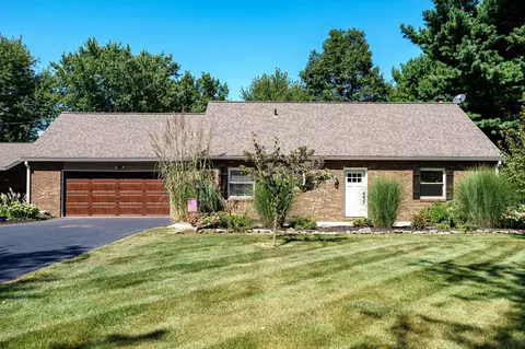 4960 E County Line Rd, Springfield, OH 45502
