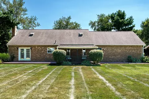 Exterior - 4960 E County Line Rd, Springfield, OH 45502 photo 13 of 17