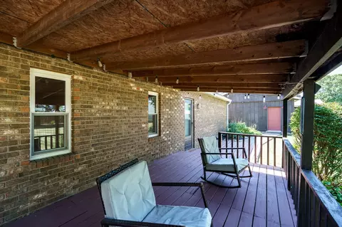 Exterior - 4960 E County Line Rd, Springfield, OH 45502 photo 9 of 17