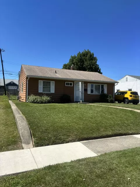 325 Gruen Dr, Springfield, OH 45505