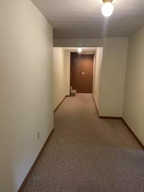 Entry Way - 4438 Tacoma St, Springfield, OH 45503 photo 4 of 4