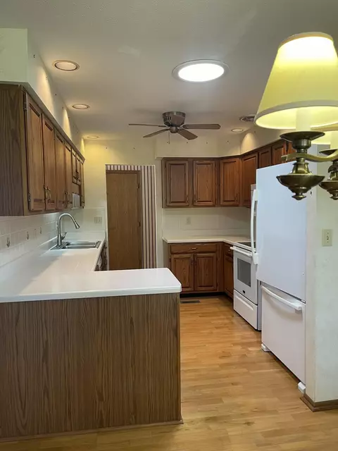 Kitchen - 4438 Tacoma St, Springfield, OH 45503 photo 1 of 2
