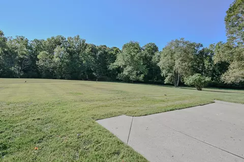 Exterior - 2958 E Possum Rd, Springfield, OH 45502 photo 8 of 9