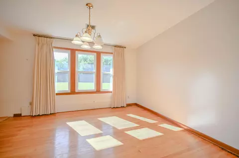 Living - 2958 E Possum Rd, Springfield, OH 45502 photo 6 of 6