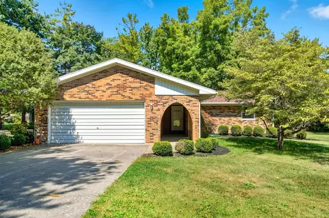 203 Boone Dr, Troy, OH 45373