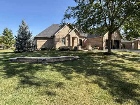 Exterior - 912 Emerald Ave, Coldwater, OH 45828 photo 5 of 8