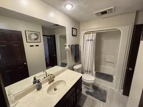 Bath - 912 Emerald Ave, Coldwater, OH 45828 photo 4 of 4