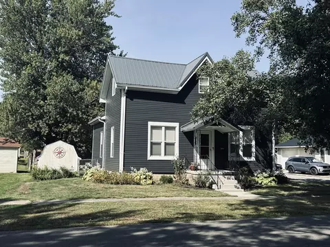 458 W Columbus St, Kenton, OH 43326