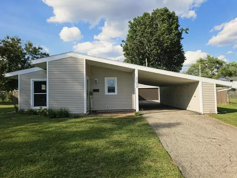 2200 Wrenwood Rd, Springfield, OH 45505