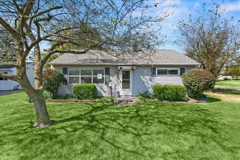 112 S Troy St, Bellefontaine, OH 43311