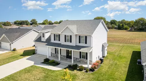 225 Fox Harbor Dr, Troy, OH 45373