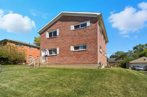 2216 Iroquois St, Springfield, OH 45506 photo 3