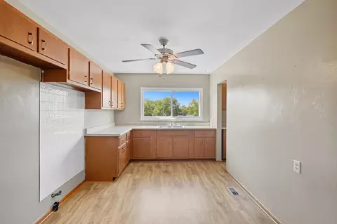 2216 Iroquois St, Springfield, OH 45506 photo 9