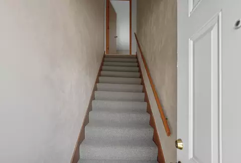 2216 Iroquois St, Springfield, OH 45506 photo 5