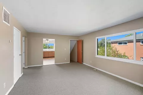 2216 Iroquois St, Springfield, OH 45506 photo 7