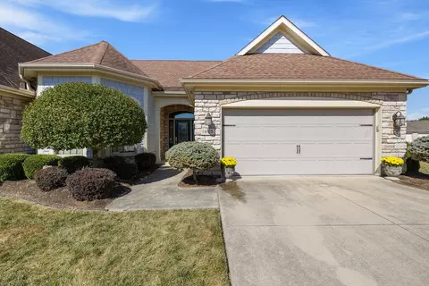 1463 Lantern Ln, Troy, OH 45373