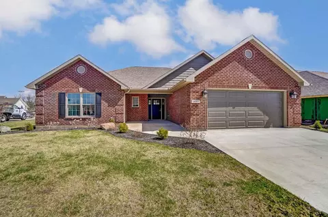 1137 Auburn St, Troy, OH 45373