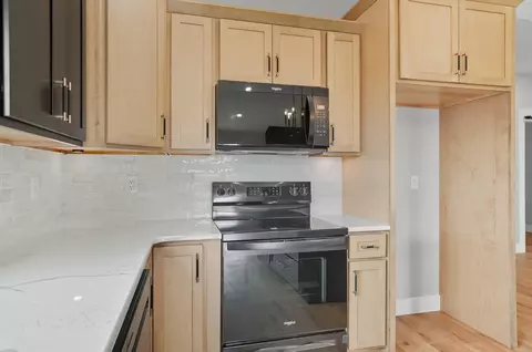 Kitchen - 6476 Mickelson Ln, Lima, OH 45805 photo 6 of 6