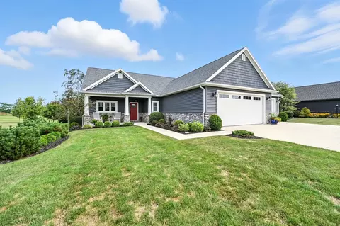 6487 Mickelson Ln, Lima, OH 45801