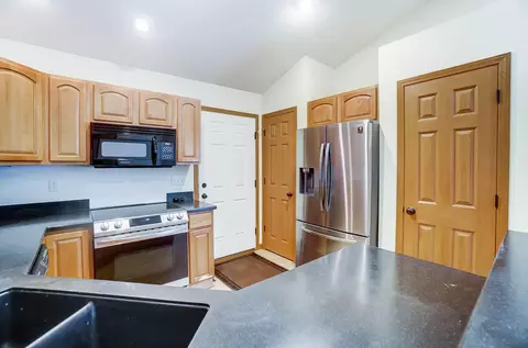 155 S Eagles Pt, Lima, OH 45805 photo 7