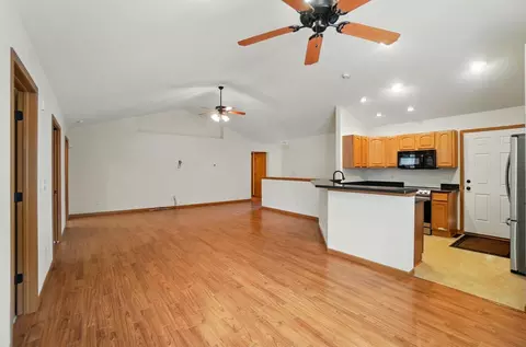 155 S Eagles Pt, Lima, OH 45805 photo 5