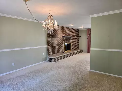 Living - 6580 Shaler Dr, Springfield, OH 45502 photo 2 of 3