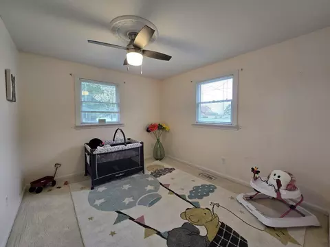 Bedroom - 6580 Shaler Dr, Springfield, OH 45502 photo 8 of 8