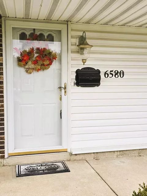 Entry Way - 6580 Shaler Dr, Springfield, OH 45502 photo 1 of 1