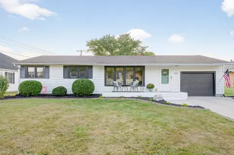 205 Jacobs Dr, Wapakoneta, OH 45895