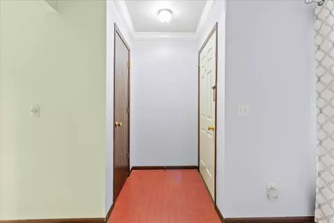 Entry Way - 2137 Manhattan Blvd, Springfield, OH 45504 photo 1 of 3