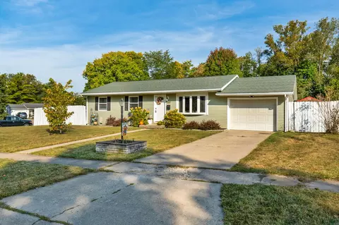 601 Heritage Dr, Bellefontaine, OH 43311