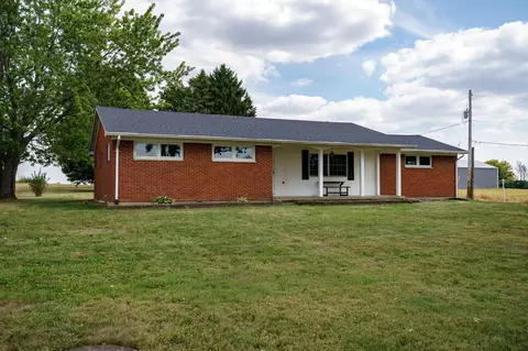 Exterior - 1810 Old Mill Rd, Springfield, OH 45502 photo 2 of 8