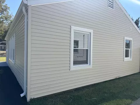Exterior - 2229 N Hadley Rd, Springfield, OH 45505 photo 9 of 11