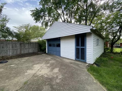 Exterior - 4312 Tamara St, Enon, OH 45323 photo 5 of 6