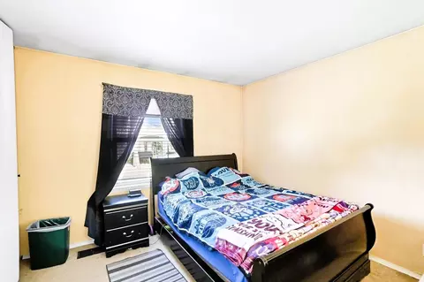Bedroom - 208 Corlington Dr, Springfield, OH 45506 photo 1 of 6