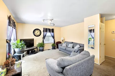 Living - 208 Corlington Dr, Springfield, OH 45506 photo 1 of 1