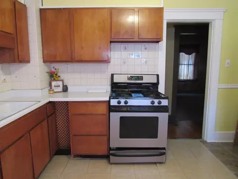 Kitchen - 372 S Douglas Ave, Springfield, OH 45505 photo 3 of 3