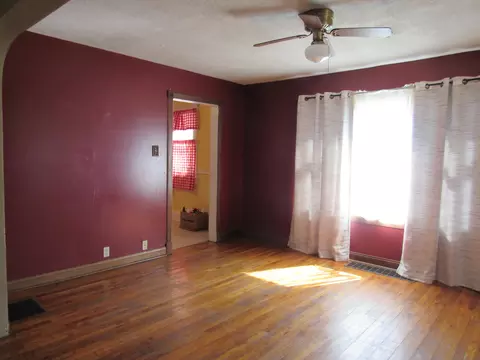Living - 372 S Douglas Ave, Springfield, OH 45505 photo 3 of 3