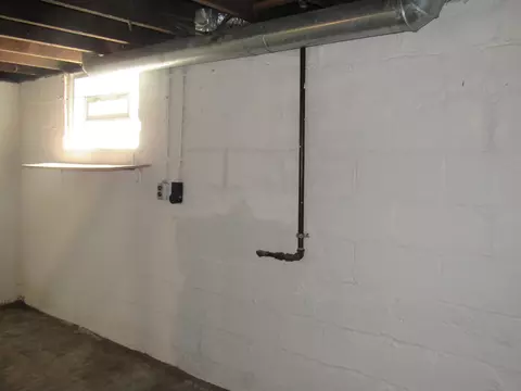 Other - 372 S Douglas Ave, Springfield, OH 45505 photo 4 of 10