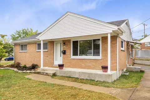 4549 Amesborough Rd, Dayton, OH 45420