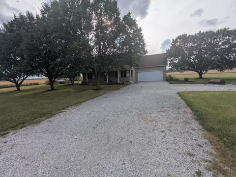 5025 Walzer Rd, Russia, OH 45363