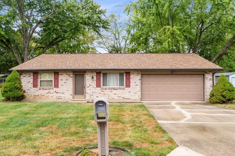 445 Wisteria Dr, Troy, OH 45373