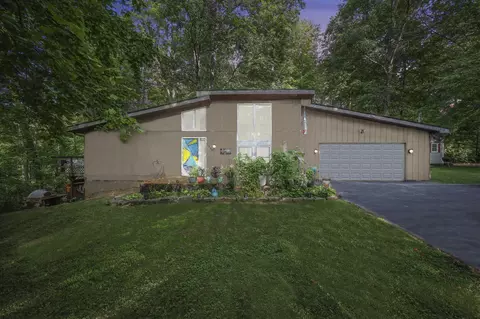 1495 W Choctaw Dr, London, OH 43140