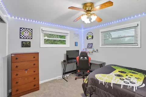 Bedroom - 542 Villa Rd, Springfield, OH 45503 photo 3 of 4