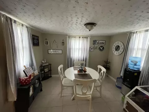 390 Meenach Ln, Springfield, OH 45505 photo 8