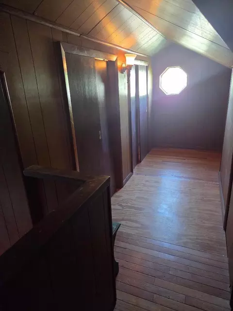 Entry Way - 438 Lawnview Ave, Springfield, OH 45505 photo 1 of 3
