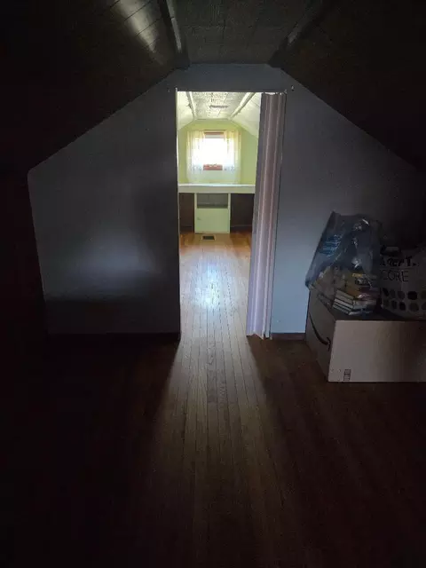 Entry Way - 438 Lawnview Ave, Springfield, OH 45505 photo 2 of 3