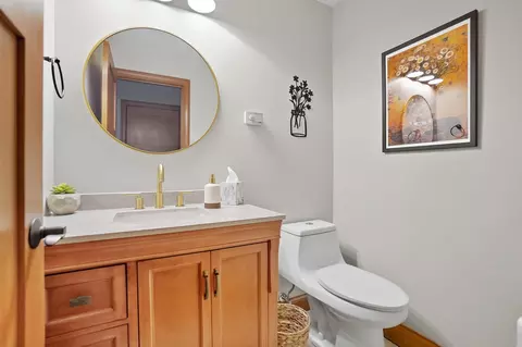 Bath - 726 Rockhurst Cir, Troy, OH 45373 photo 1 of 6